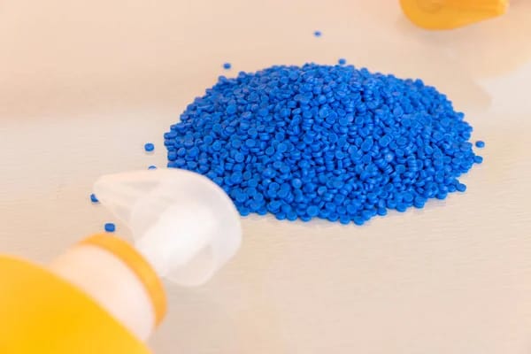 PET Injection Blow Molding